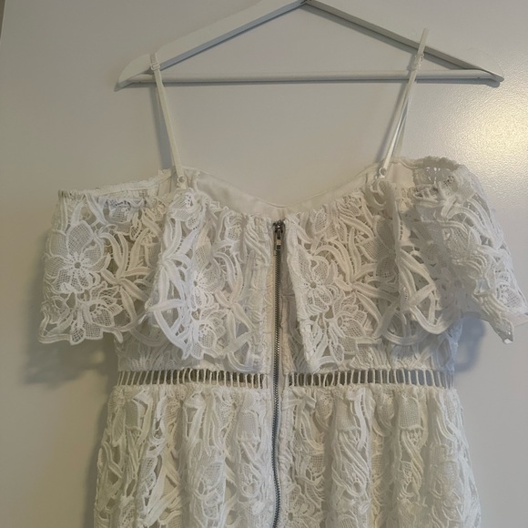 Astr the Label white Lace off shoulder dress - Picture 9 of 11
